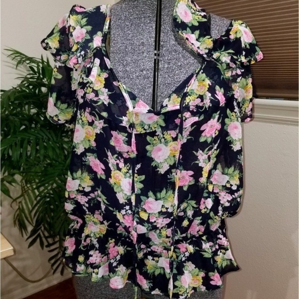 Color of Love Floral Cold Shoulder Ruffle Peplum Blouse Navy Pink XL